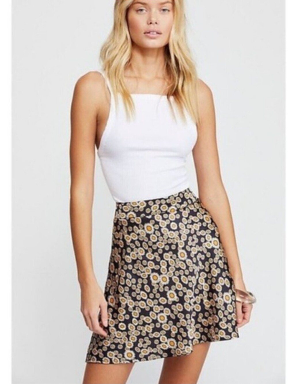 Free People Phoebe Daisy Printed Satin Mini Skirt Size 6
